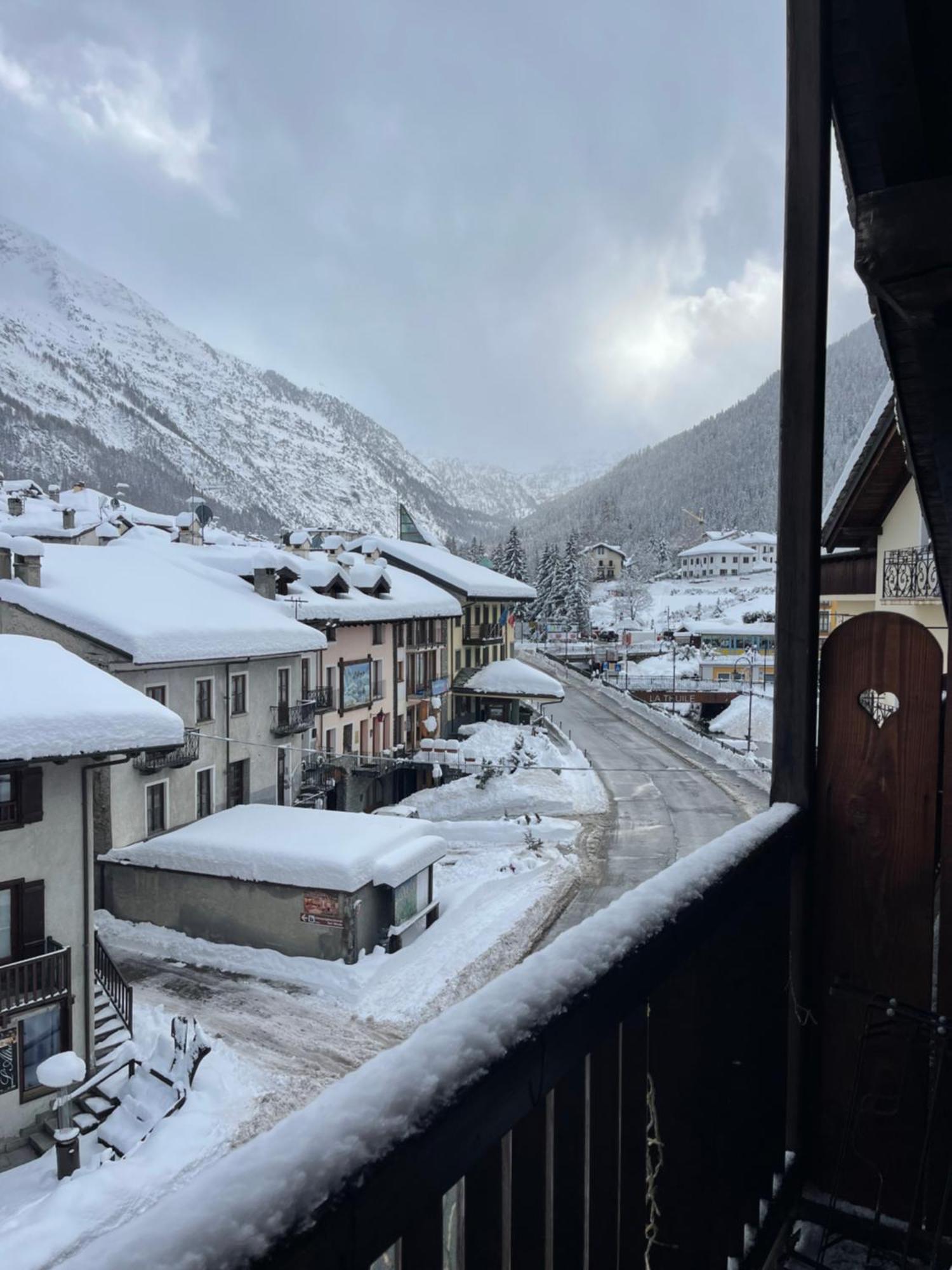 Bed and Breakfast Lthorses & Dreams La Thuile Zewnętrze zdjęcie